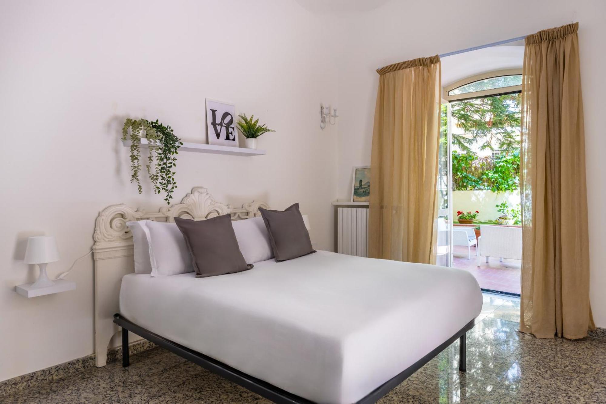 Apartment Donna Filomena Con Patio By Wonderful Italy