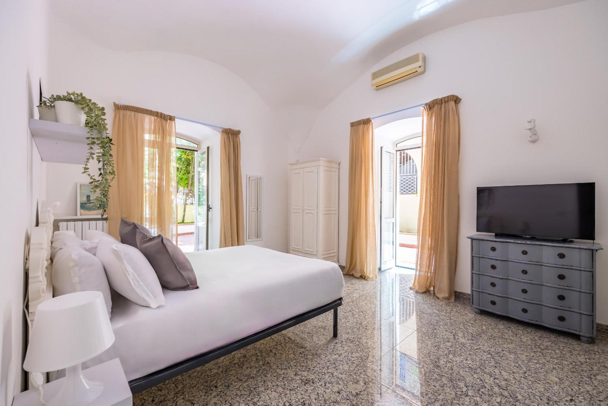 Donna Filomena Con Patio By Wonderful Italy Apartment