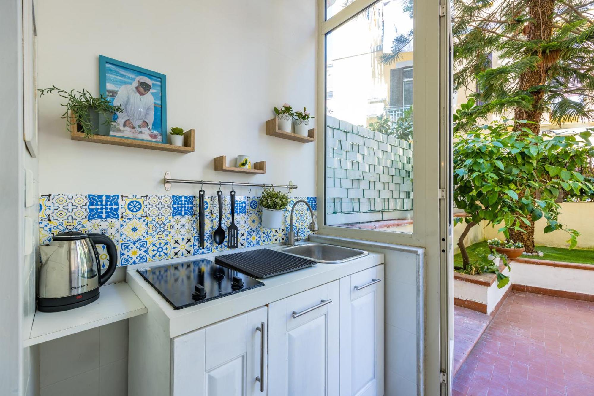 Apartment Donna Filomena Con Patio By Wonderful Italy